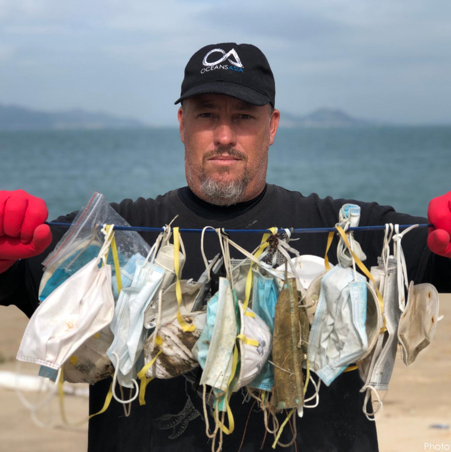 大家都叫你戴口罩有没有人教你怎么扔口罩