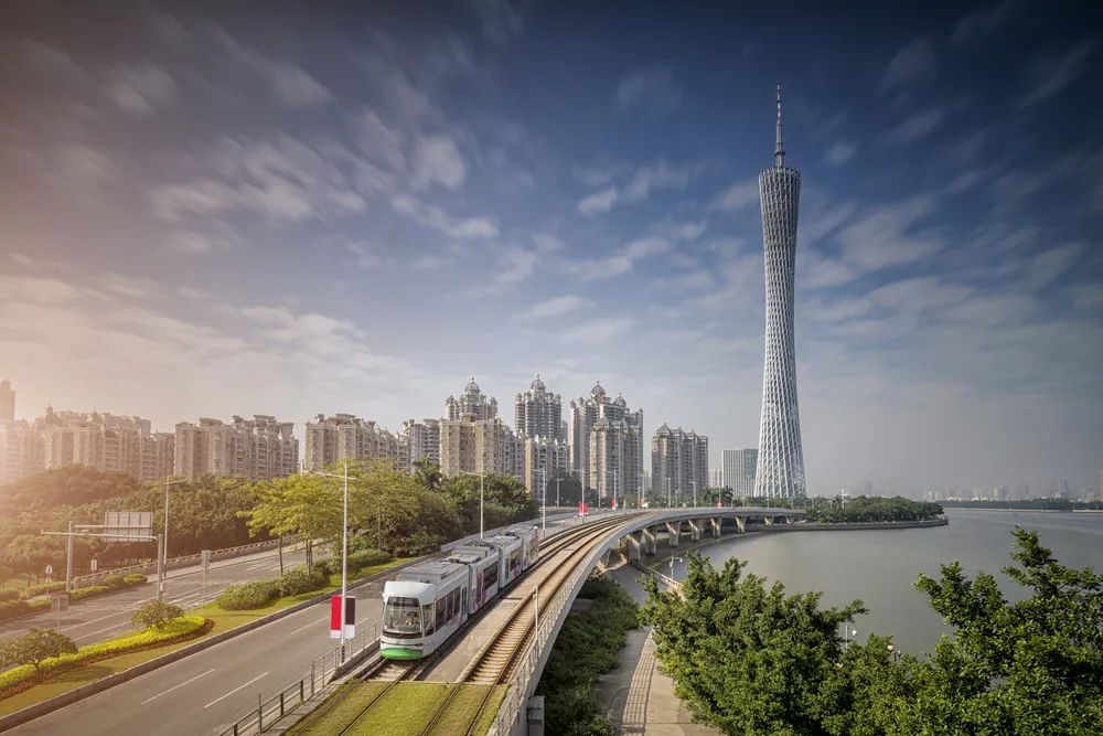 2021年广州经济情况特别报告九成受访企业选择广州作为投资目的地之一