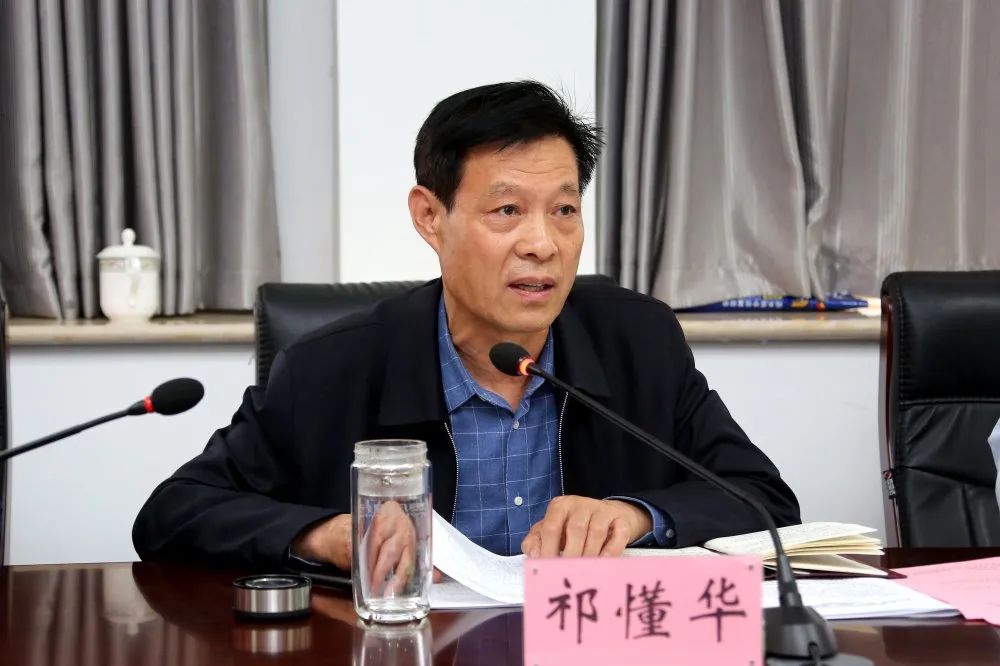 枣法之光视察中,于良一行来到市中区先后视察了市中区法院执行和解