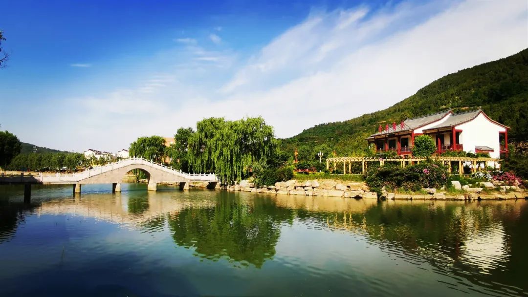 全域旅游临朐看绿水清波赏奇石姣花