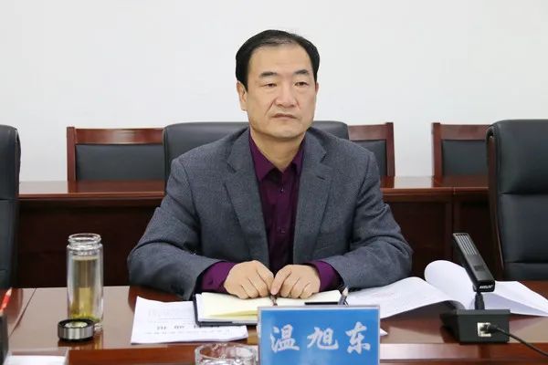 5月26日上午,省第五驻点指导组副组长温旭东,市委政法委副书记刘永胜