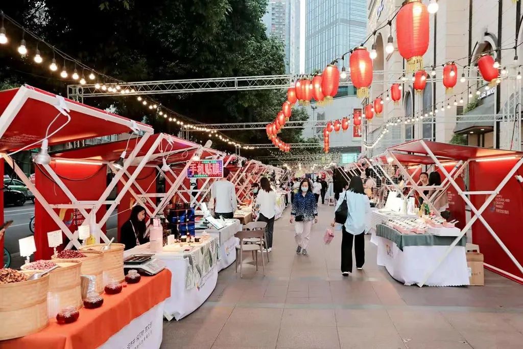开街啦!这场文创集市最具"烟火气"