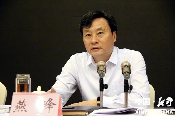 县委副书记,县"三城联创"工作指挥部常务副指挥长徐文磊主持会议.