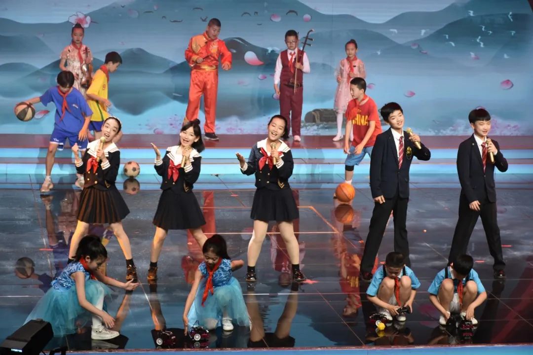 我们是共产主义接班人阳泉市庆祝六一国际儿童节文艺晚会来啦