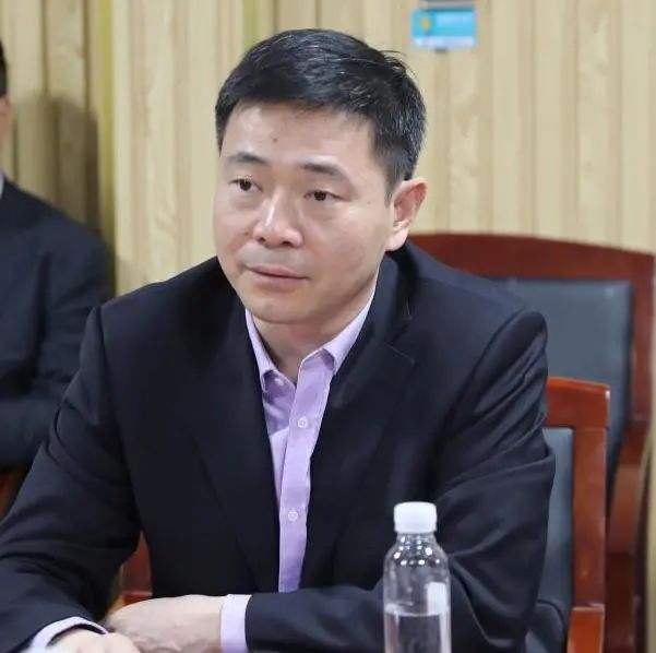 国妇婴党委书记 刘志伟 介绍项目建设进展及发展构想