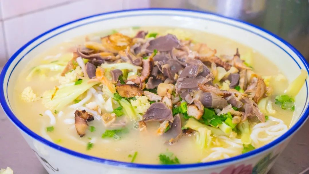 创美庭院丨他们将家里的庭院改造成了网红餐馆