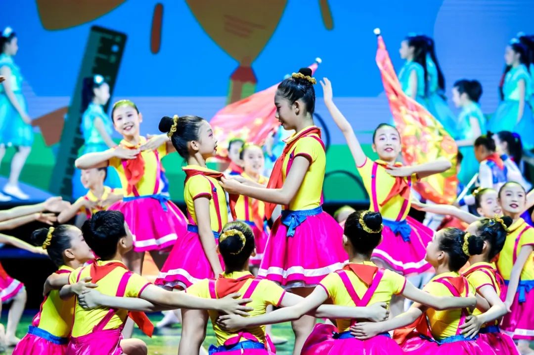 我和祖国一起成长2021年六一国际儿童节主题演出在京举行