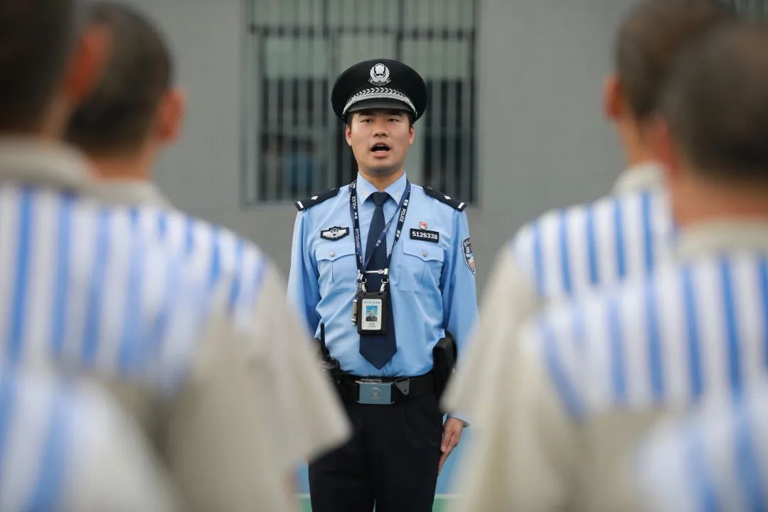 监狱人民警察壁纸图片