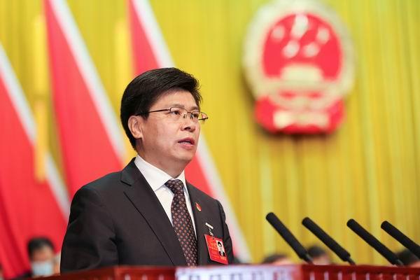 安阳市第十四届人民代表大会第四次会议隆重开幕