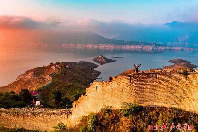 河北迁西:潘家口水下长城美如画