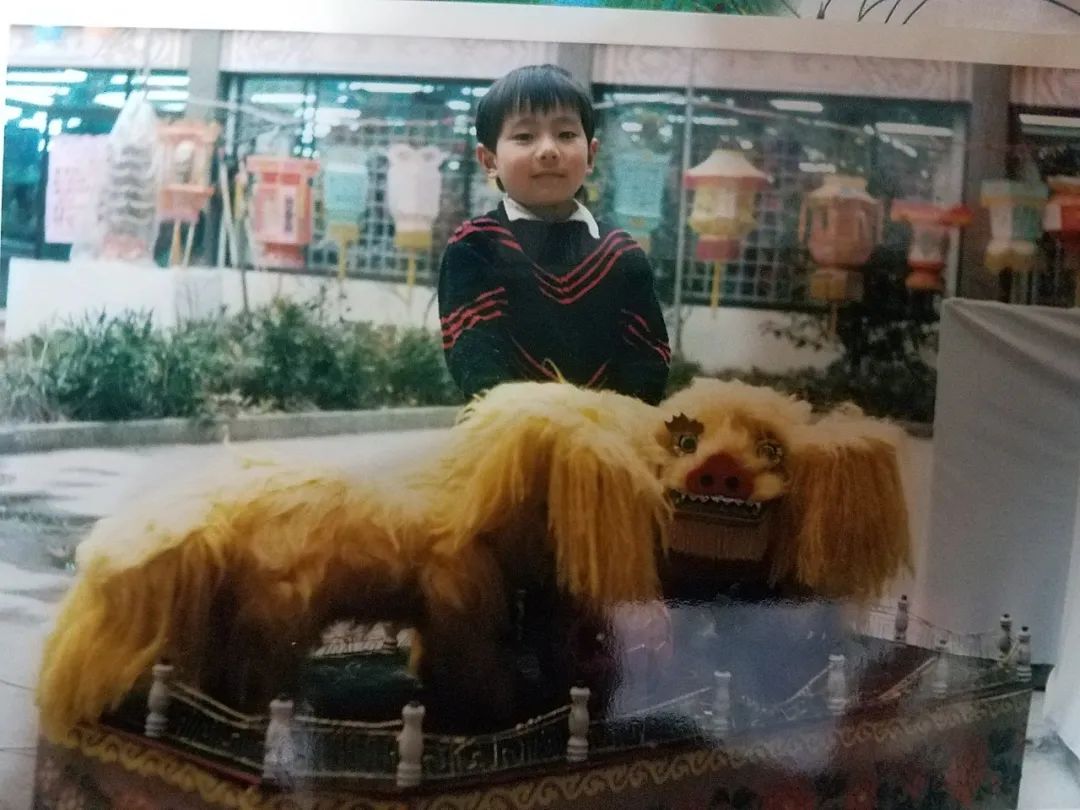 侨联委员 黄琼亚看看外公和这个美丽的故乡有时间会回到闸弄口香港侨