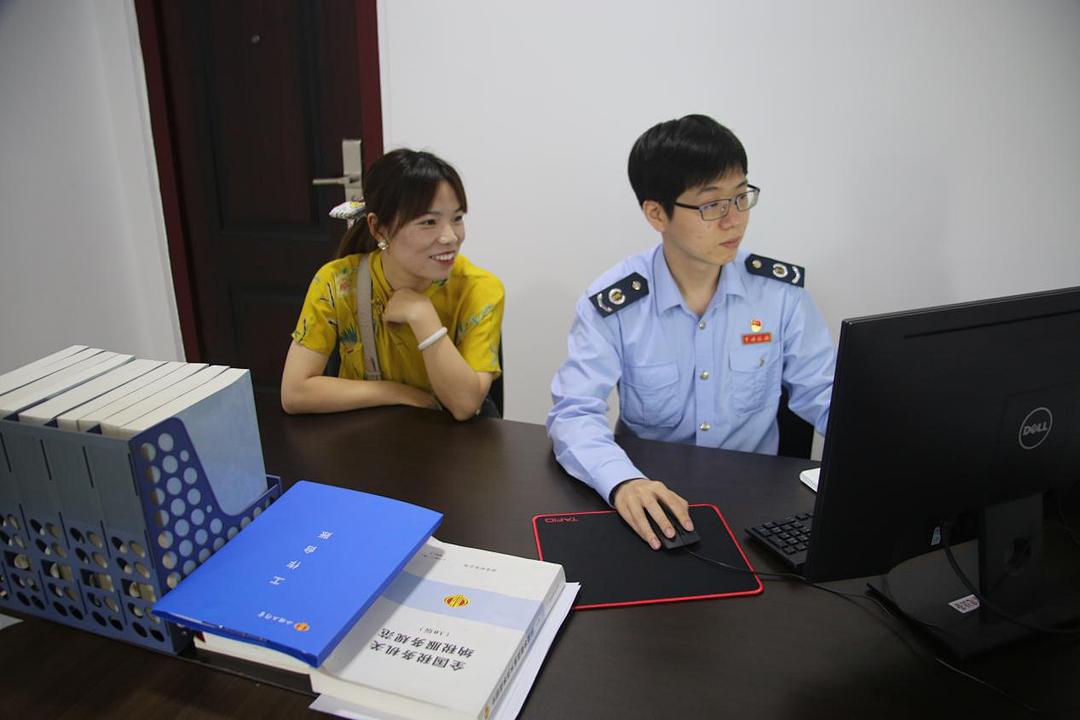 全市首个税收服务工作室开门迎客