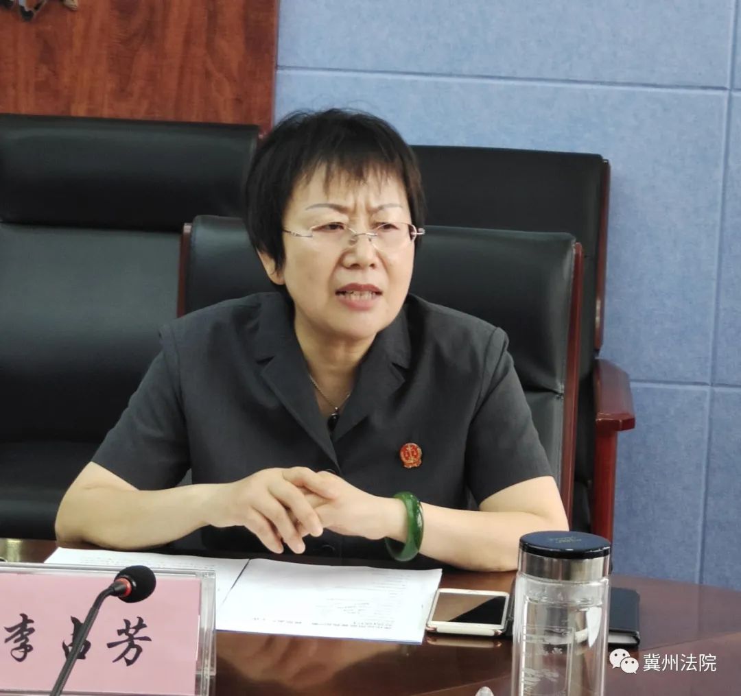 会上,李占芳同志首先向李秋良书记和赵兴华组长简要汇报了4月29日队伍