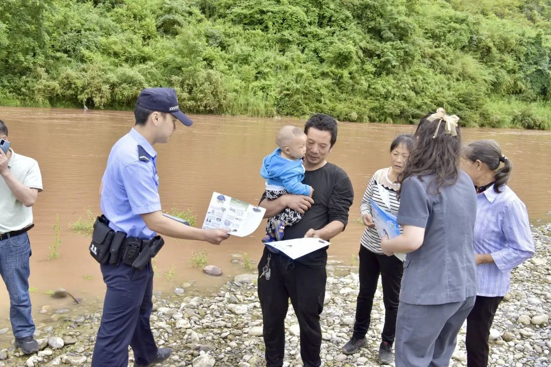 世界环境日今日2700尾宽唇华缨鱼入赤水河