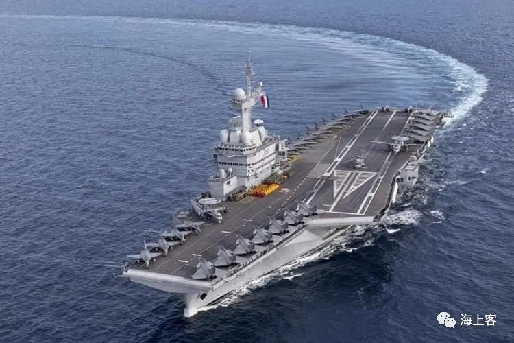 双航母出动晒给谁看呢