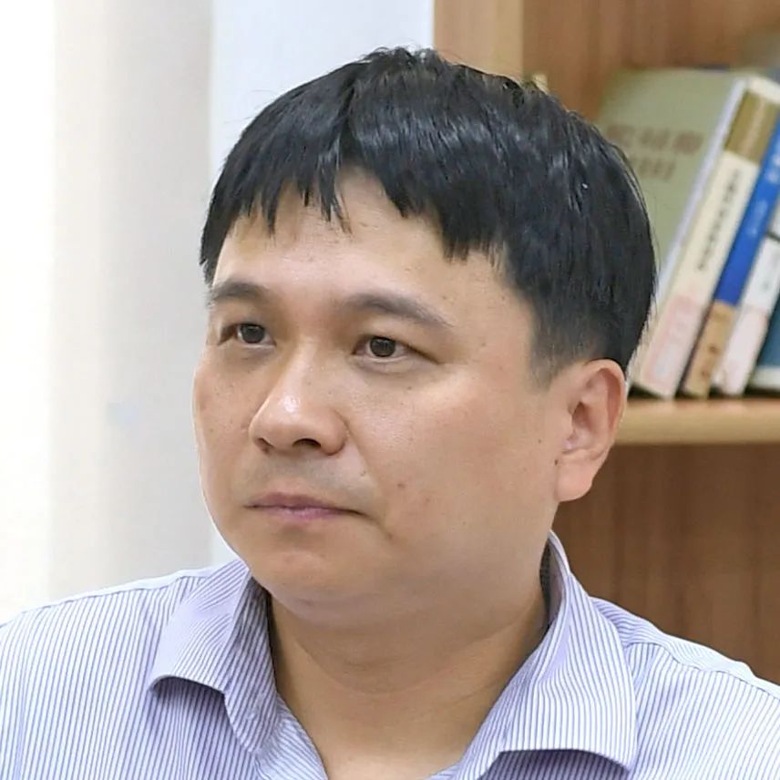 长宁区检察院副检察长黄冬生第二,追究一个人刑事责任的另一个目的是