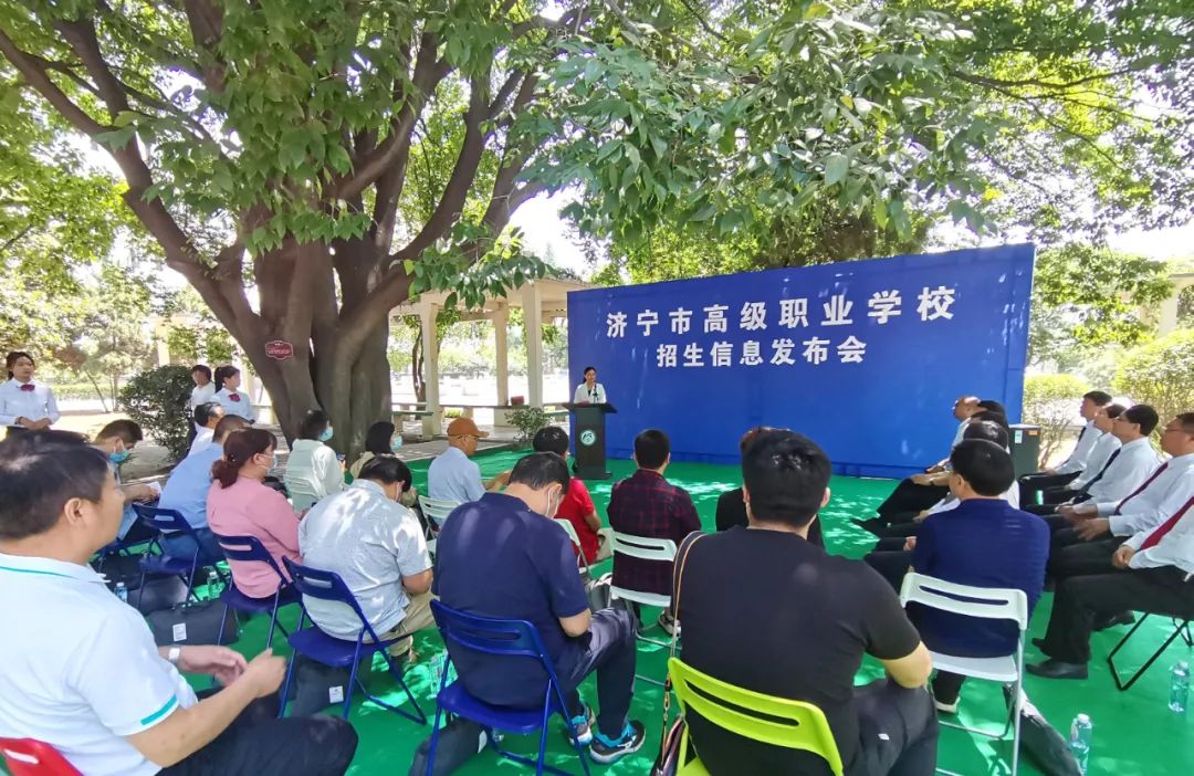 权威发布|“就业 升学 参军青岛外事学校”三大育人方向!这所高校在向你招手