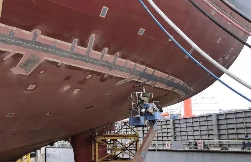 国产首艘大型豪华邮轮年底有望完成船体起浮总段制作进度已达86