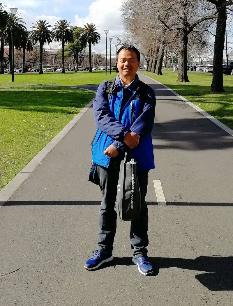 人物专访王艺霖将思政之盐巧融专业课