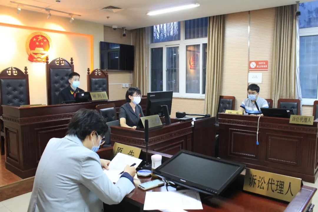 我为群众办实事 | 夜间法庭"云端审" 司法为民"不打烊"