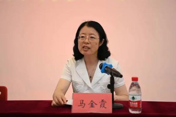 市中区举办道德模范身边好人基层宣讲活动启动仪式暨首场报告会