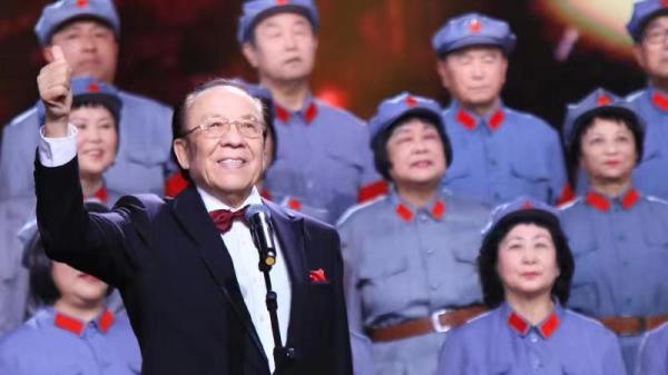 80岁歌唱家杨洪基演唱《四渡赤水出奇兵》