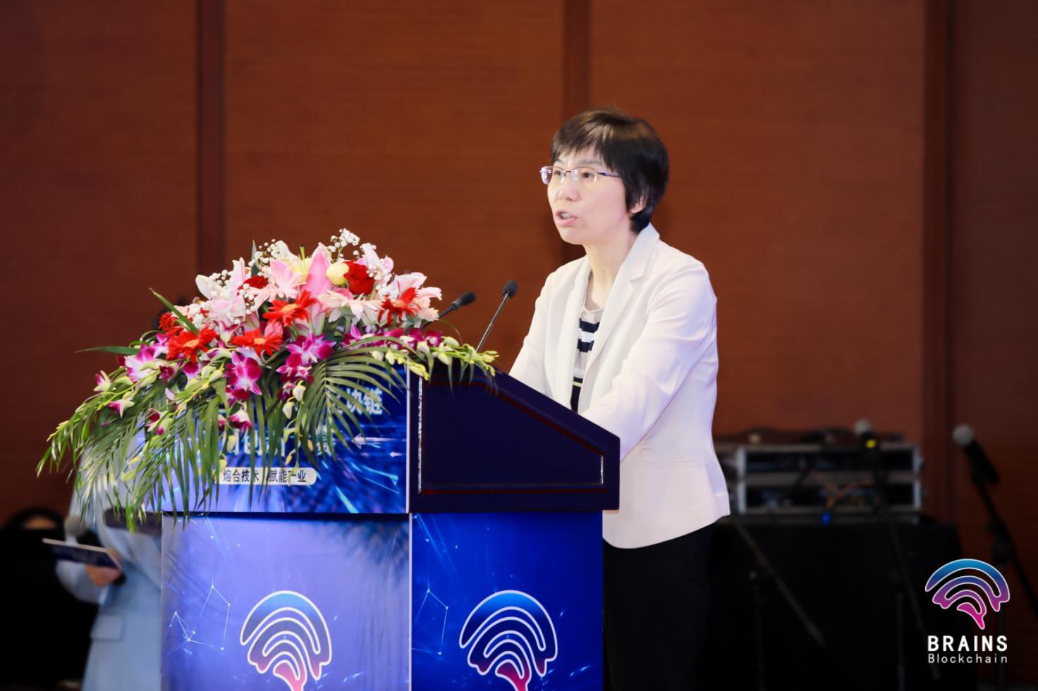 上海市经济和信息化委员会副主任张英