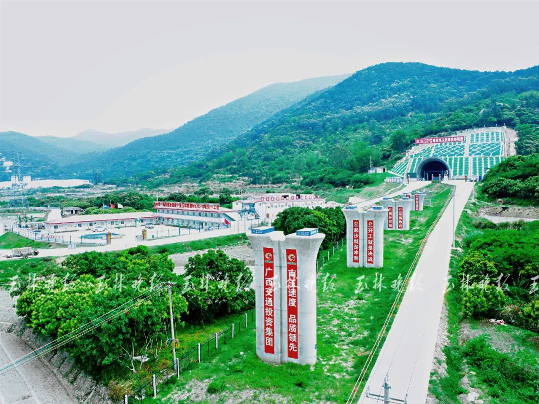 新进展!南玉高铁玉林段最长隧道预计年内贯通,8标段6月开始架梁