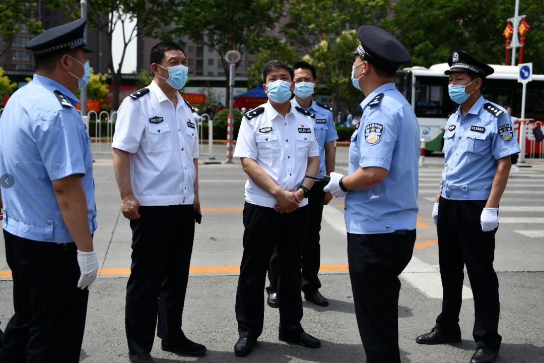 邯郸市交巡警支队支队长李怀实地督导检查高考安保工作 澎湃号·政务 澎湃新闻 The Paper