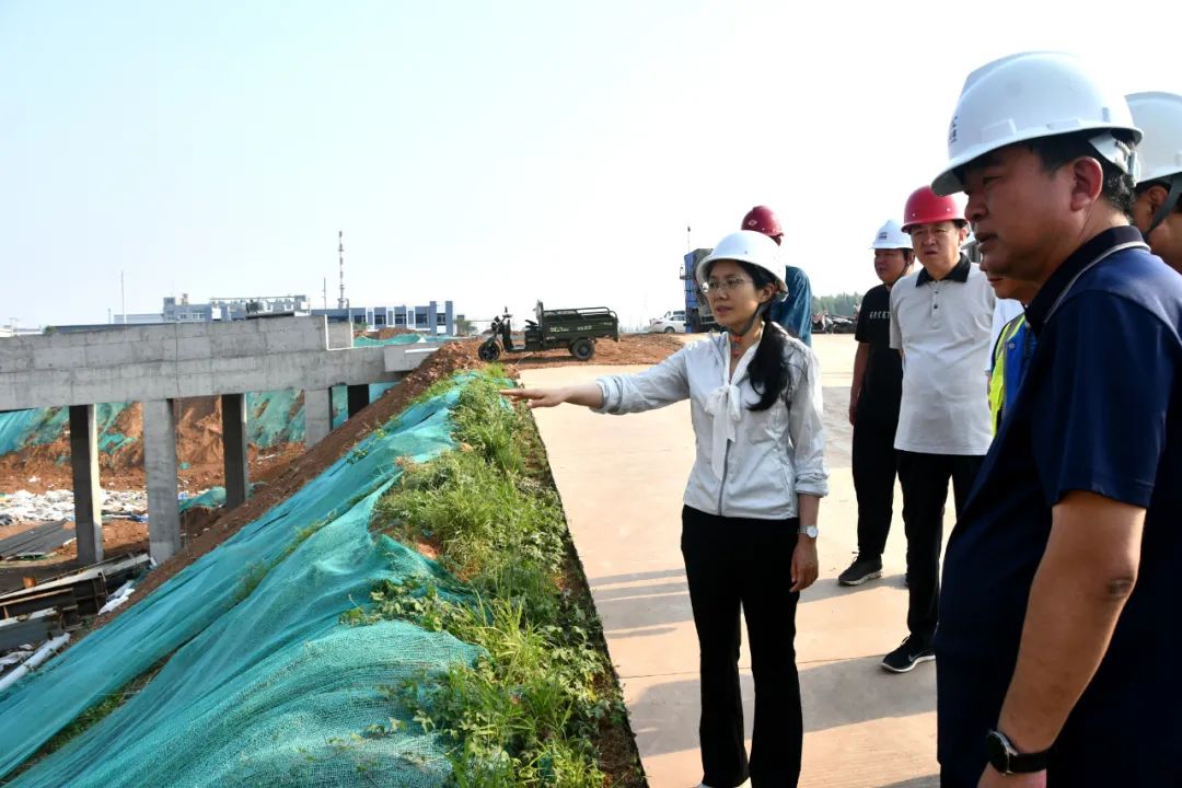 第9次现场调度县委副书记代县长闫欣欣督导检查生活垃圾焚烧发电项目