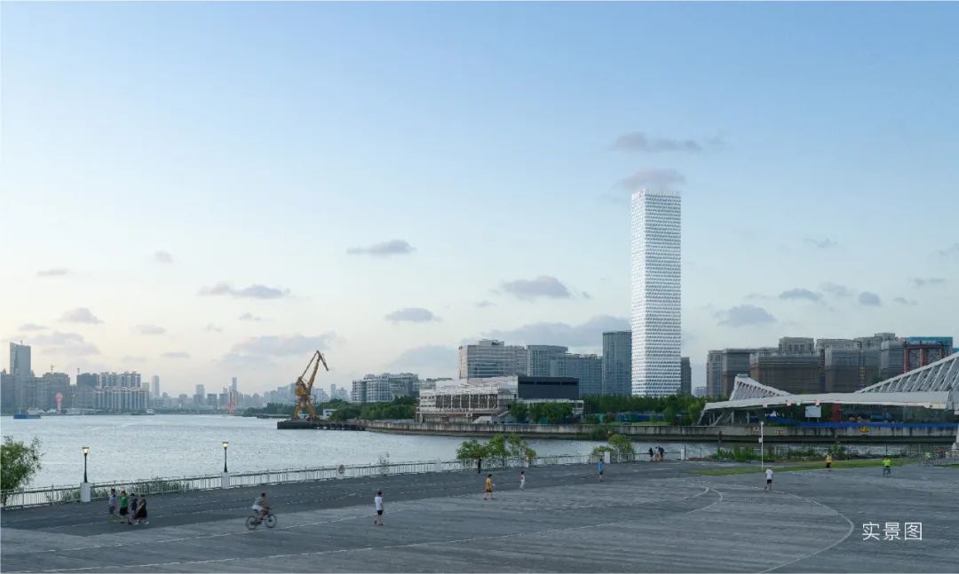 世博后滩第一高楼正式竣工!浦江东岸添新地标_澎湃号·政务_澎湃新闻-The Paper