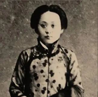 “旷代清才”汤国梨： 胸怀大志却甘愿做背后的女人