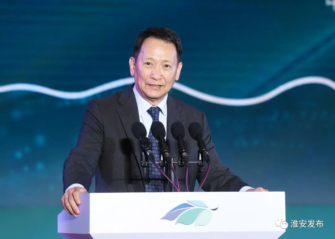 南京金鹰国际集团有限公司董事长王恒,瑞声集团总裁潘政民,招商局集团