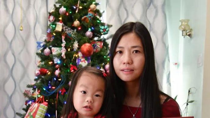 为了一个殉职华裔警探的四岁女儿