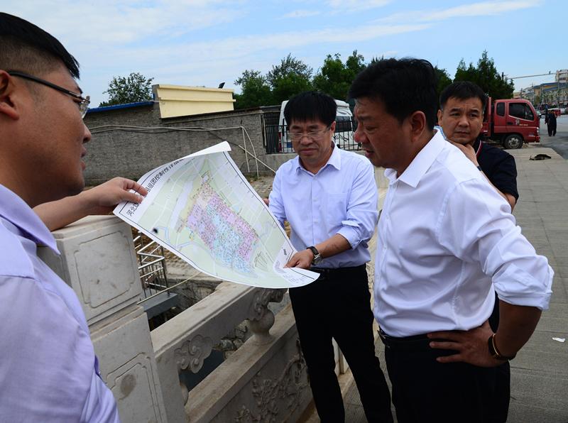县委书记李春督导检查城区防汛排涝工作