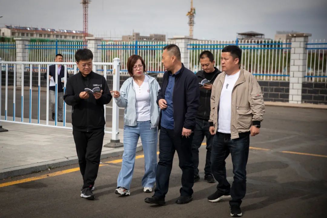 创城进行时察右中旗开展创城实地督查工作