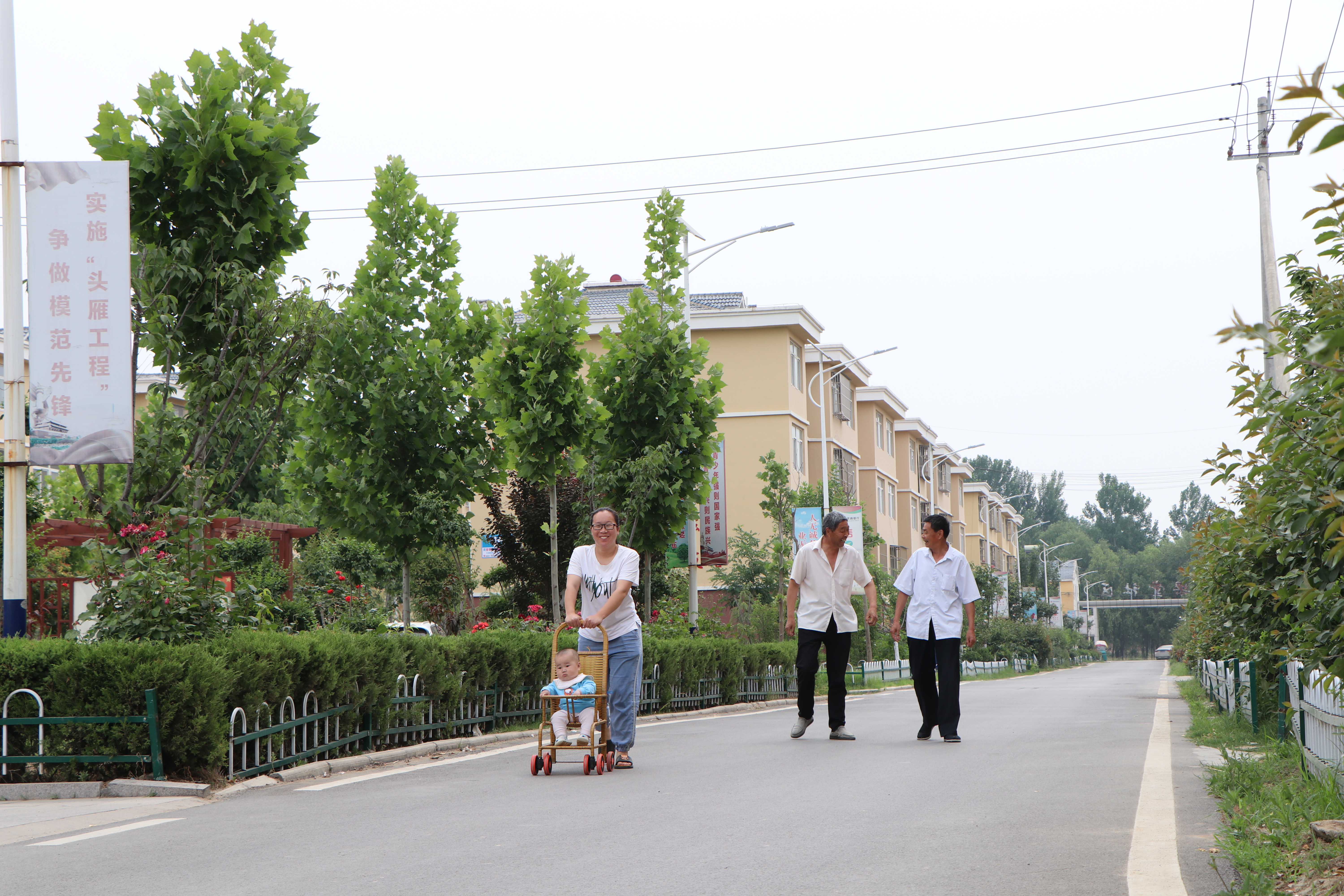 定陶区马集镇梁堂社区:新型社区唱响致富进行曲