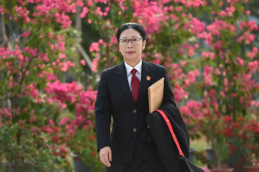 榜样| 20年法官生涯,怀揣"侠女梦"的她为何心中有"三怕"?