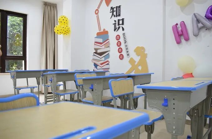 江北万润社区的公益性"四点半课堂"开课啦!