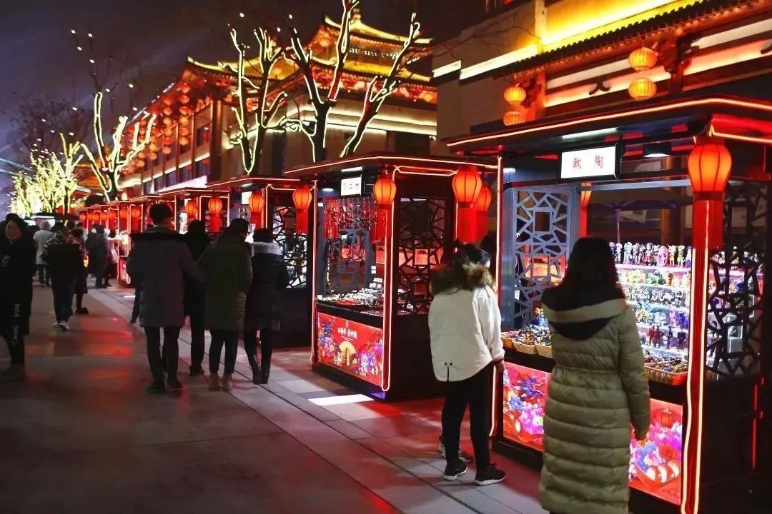 2021潍坊茂街·星瀚里迎来国内首个超大型非遗灯笼奇妙夜 网红夜市,6