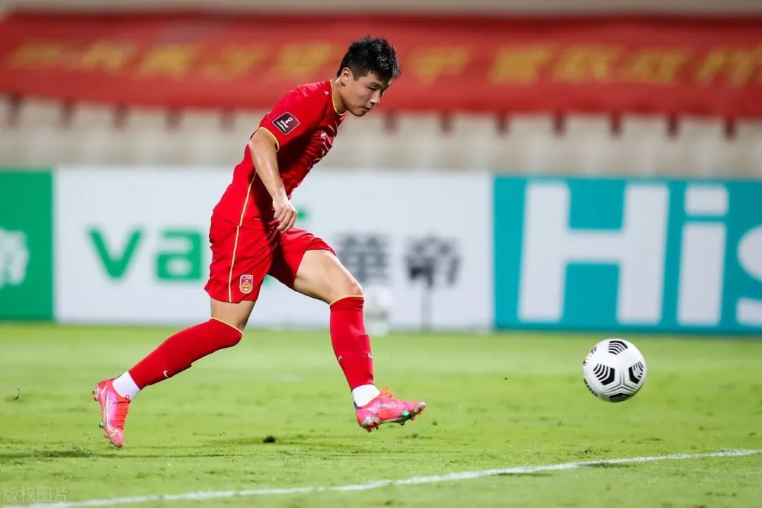 国足观察03第三场与马尔代夫的最佳我还是想给武磊