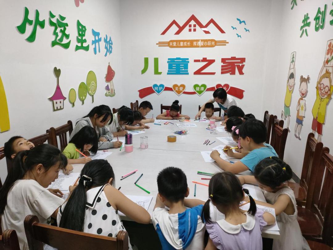 浓情端午快乐有你彭山区儿童之家开展丰富多彩的主题活动