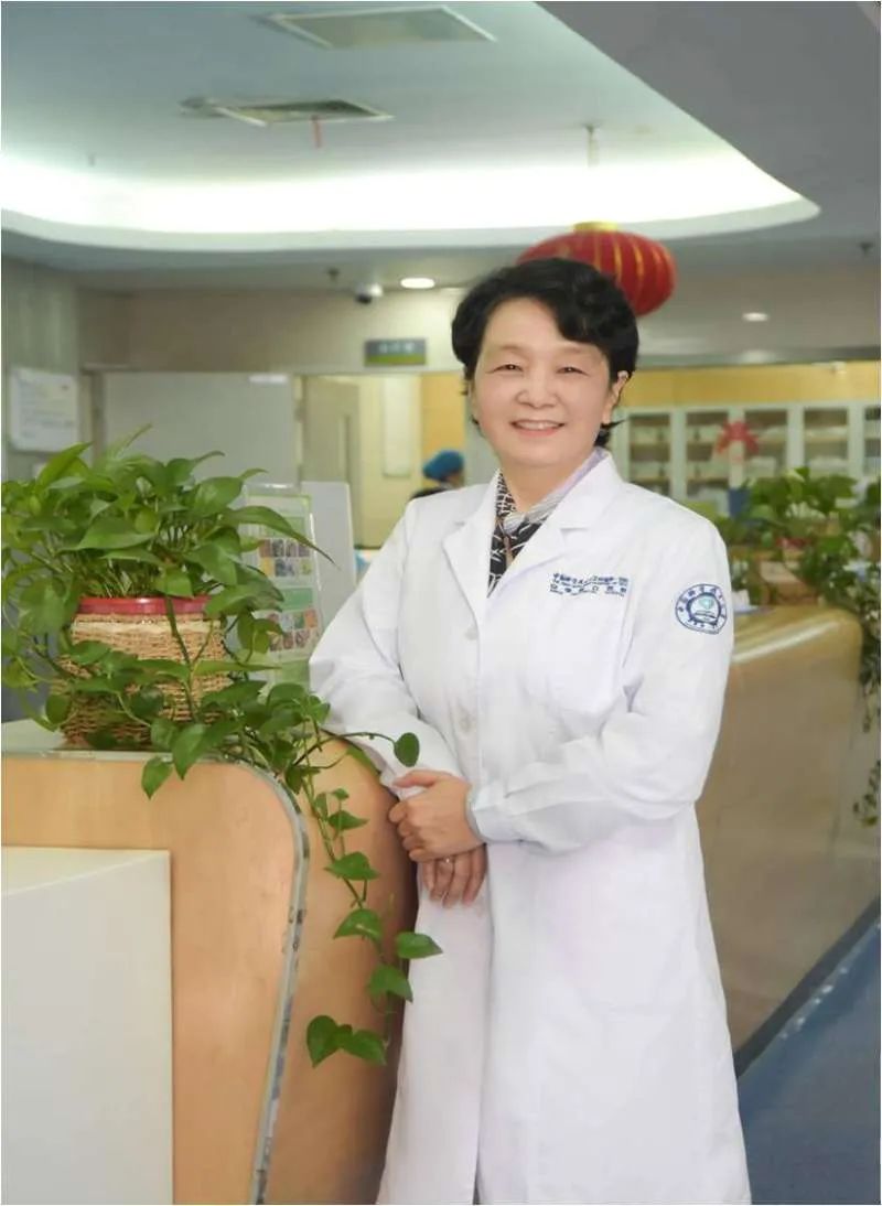 名医相伴 | 省立医院肿瘤科专家胡冰_澎湃号·政务