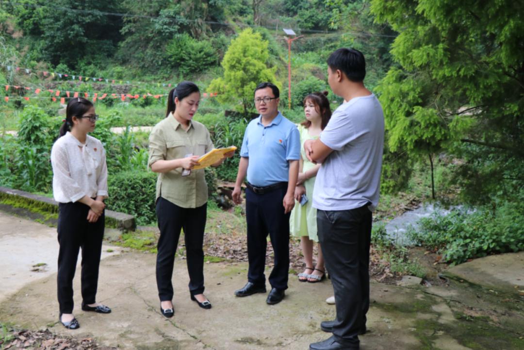 韦钰到三角乡开展为民办实事项目考察调研