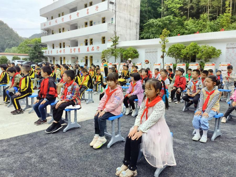 在甜蜜的六月时光里,巫溪县妇联联合县教委,各乡镇街道,小学,幼儿园