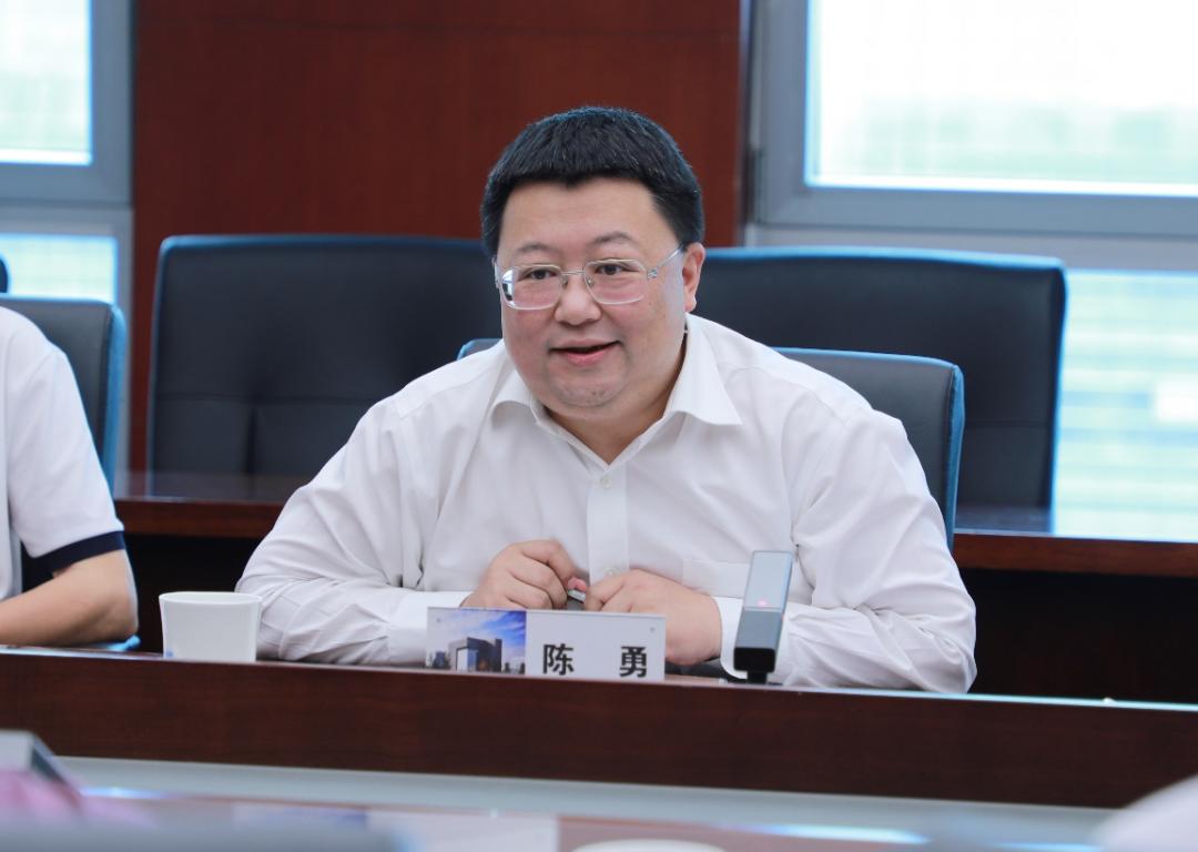 院总工程师吴小宾,院专务白翔,总经理助理刘联华及相关职能部门负责人