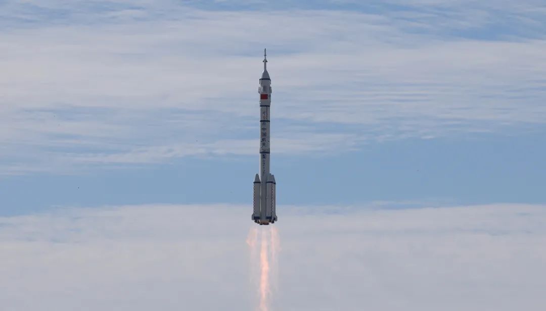 神舟十二号发射任务圆满成功！_澎湃号·政务_澎湃新闻The Paper