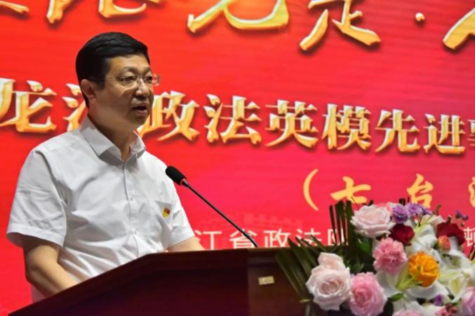 政法委书记,市政法队伍教育整顿领导小组副组长兼办公室主任王永石