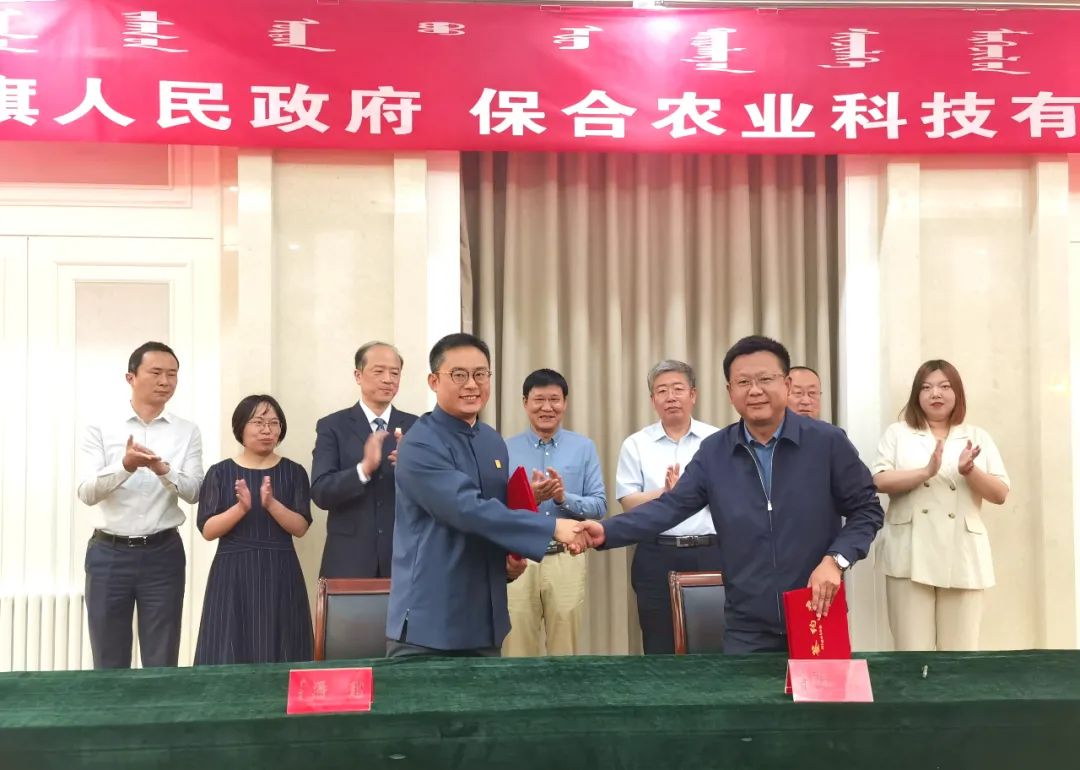 市人大常委会副主任,旗委书记武玉亮,乌兰察布军分区原政委谢坚立,保