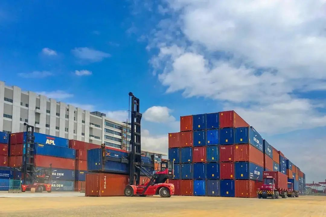 南沙国际物流中心建设目前进入收尾阶段在严格落实疫情防控措施的前提